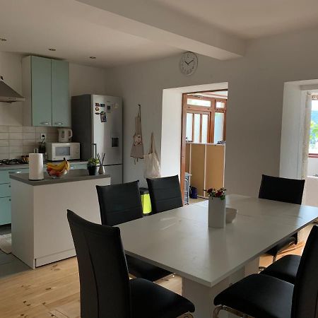 Stonehouse Vis Apartment ภายนอก รูปภาพ